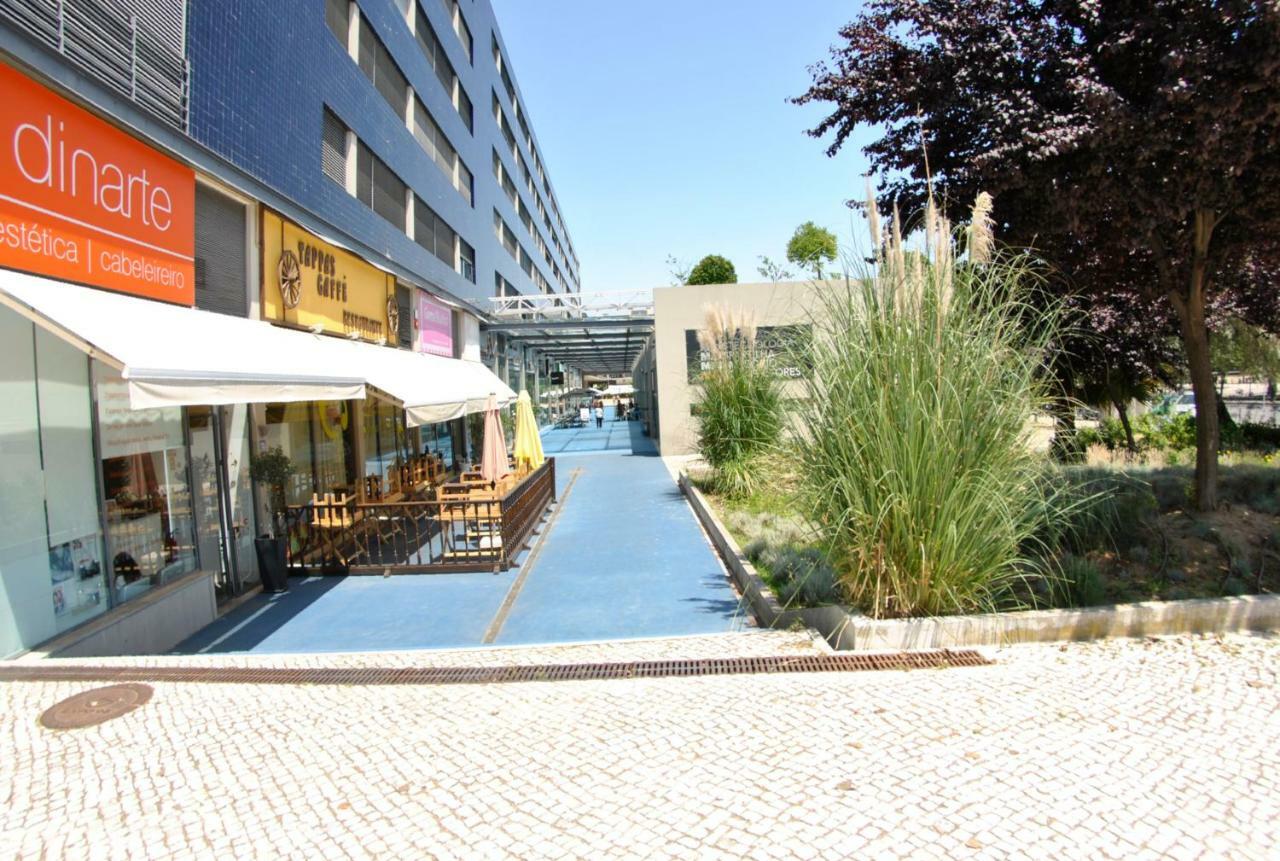 Parque Nacoes Prime Apartments 16 - 3 Quartos Lisbona Esterno foto